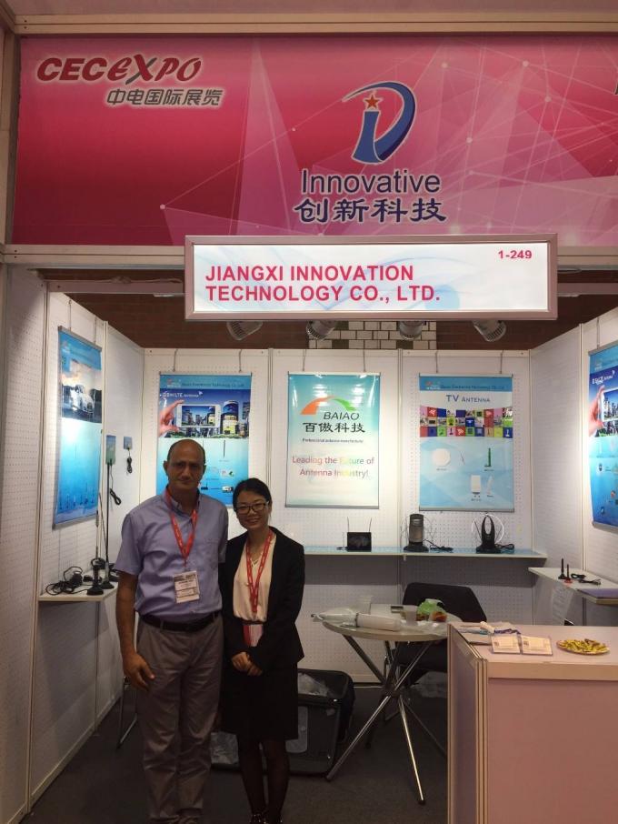 Telescopic 5 - 28dBi เสาอากาศทีวีในรถยนต์ WiFi พร้อมแผ่นดูด 12